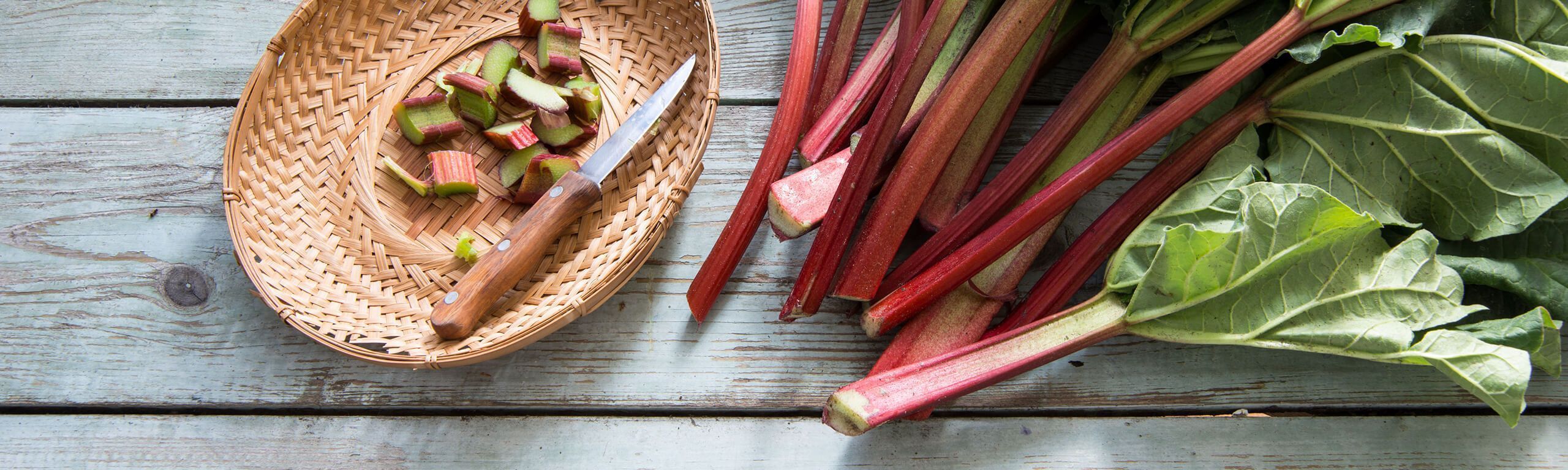 Rhubarb and Cardamom Fool